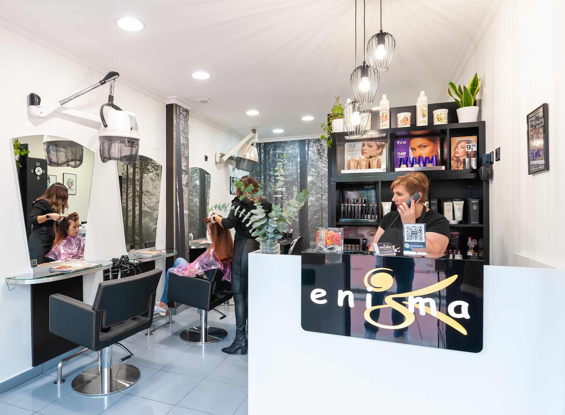Salón de peluquería en Pontevedra